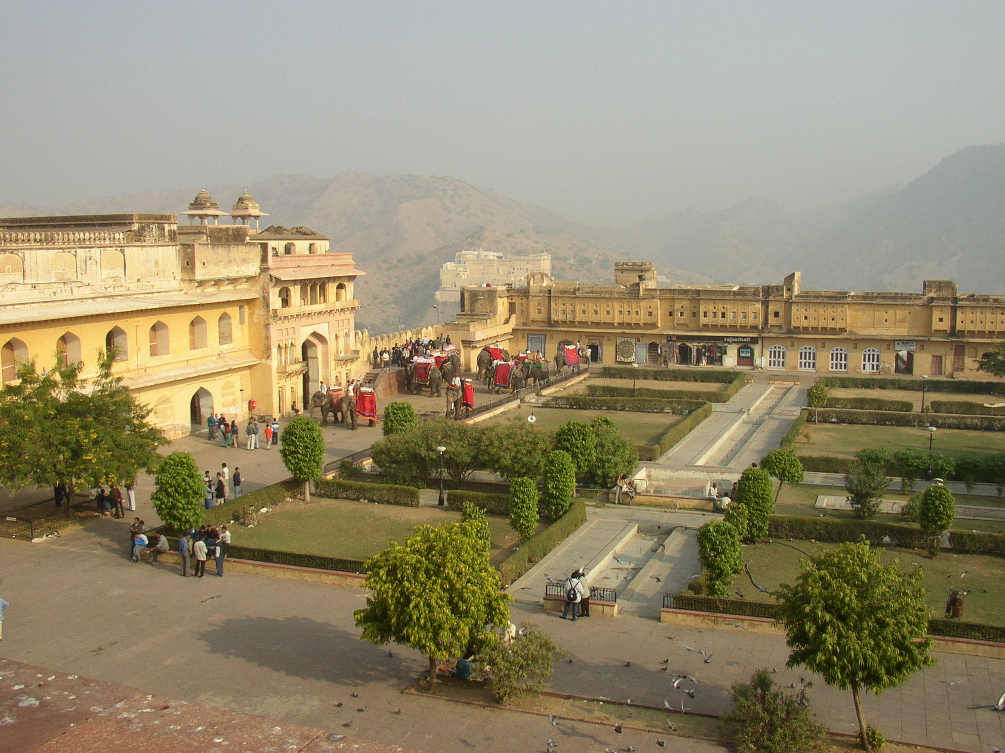 Amber Fort Historical Facts and Pictures | The History Hub