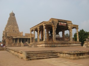 Brihadeeswarar Temple Inside