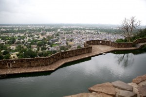 Chittorgarh Fort Gaumukh Reservoir Pictures