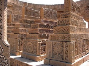 Inside of Chaukundhi Tombs