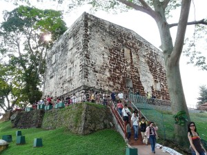 Porta de Santiago Inside