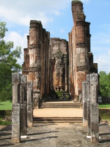 Lankathilaka Viharaya Statue