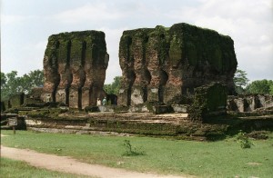 Polonnaruwa Royal Palace Pictures