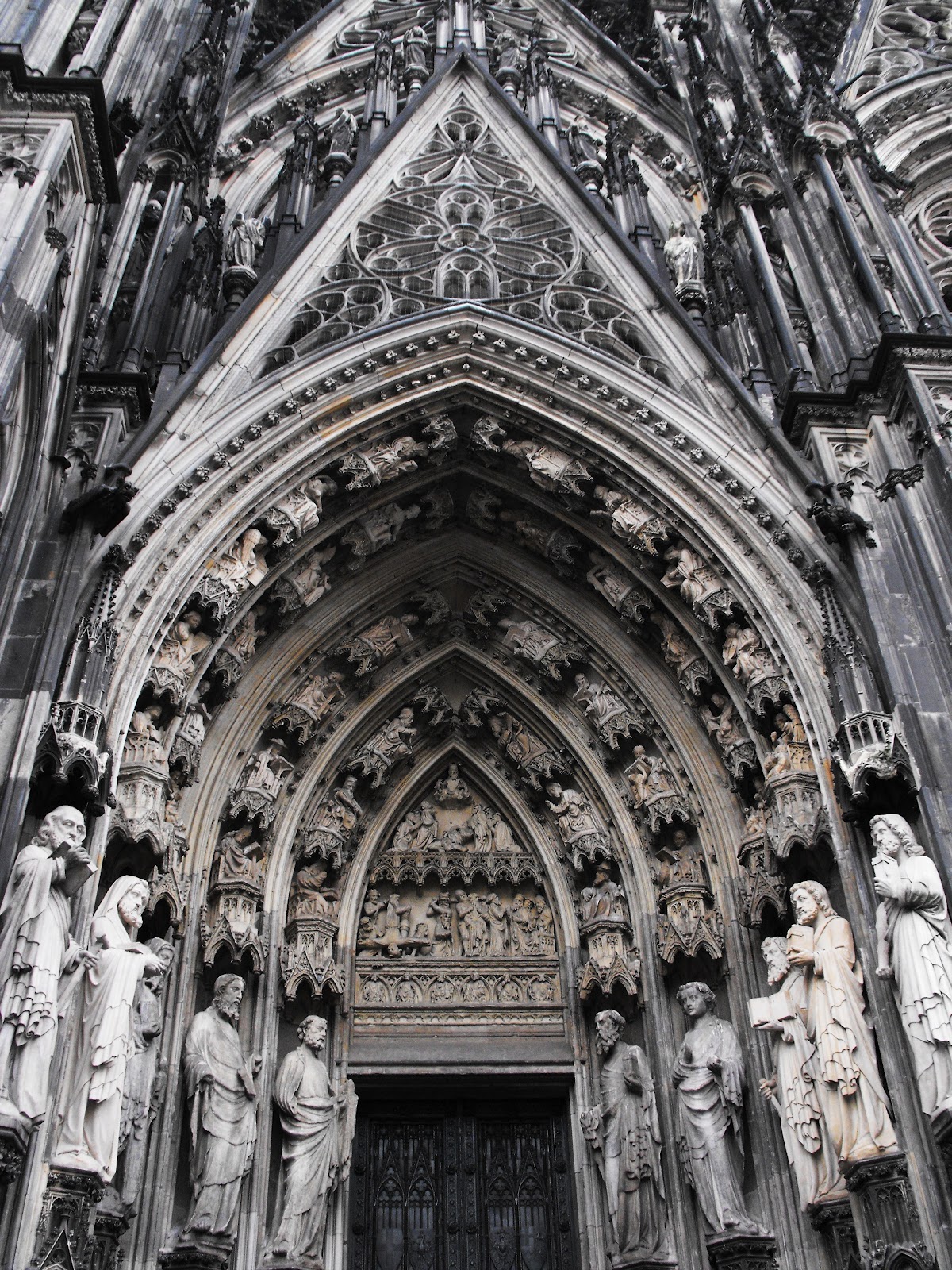 The history of cologne cathedral history essay
