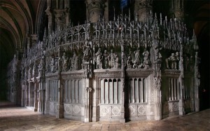 The Monumental Screen Around the Choir