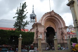 Hidalgo Market Entrance