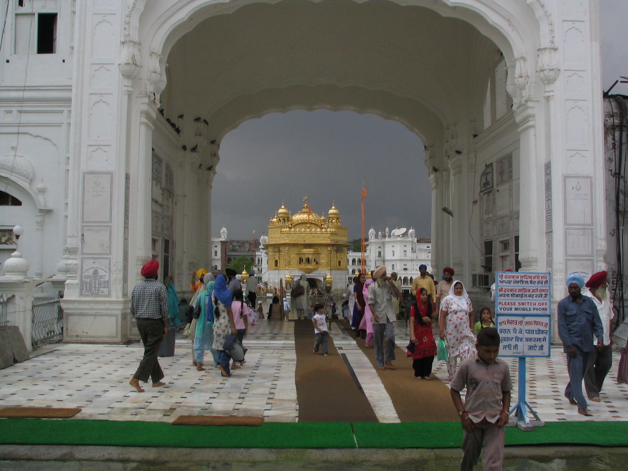 can you visit golden temple during periods