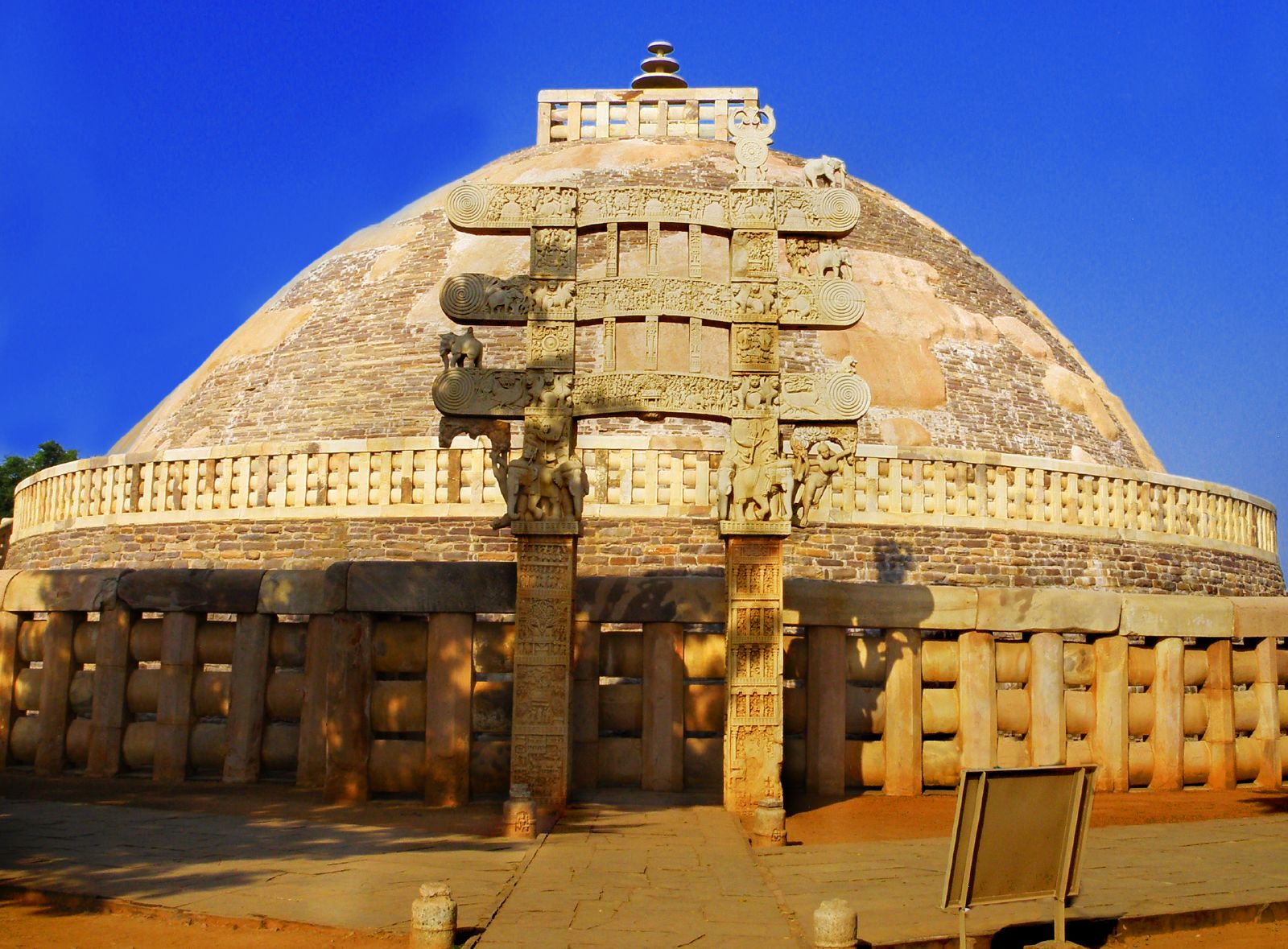 sanchi-stupa-historical-facts-and-pictures-the-history-hub