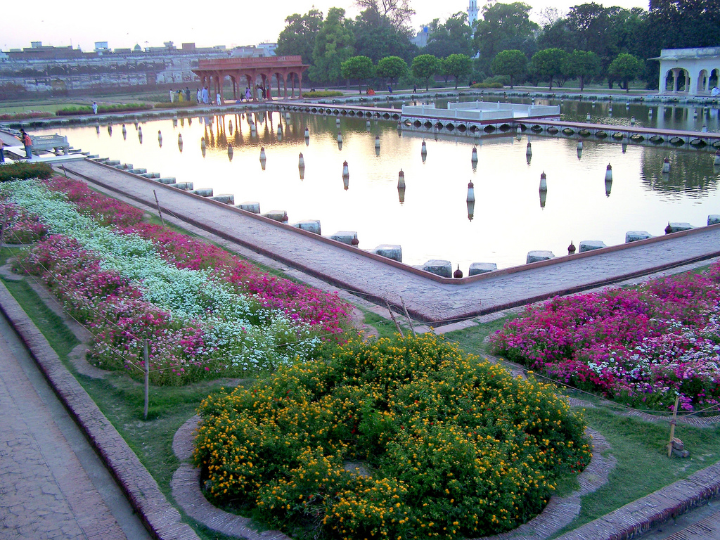 Shalimar Garden Photos